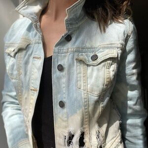 Closing my closet indefinitely on 9 July! Send your offers!